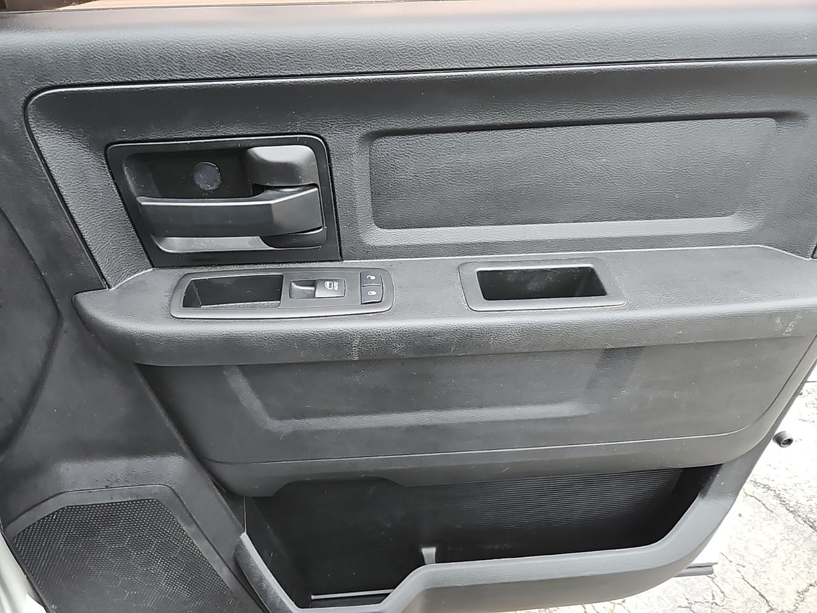 2018 RAM 3500 Chassis Tradesman/SLT/Laramie