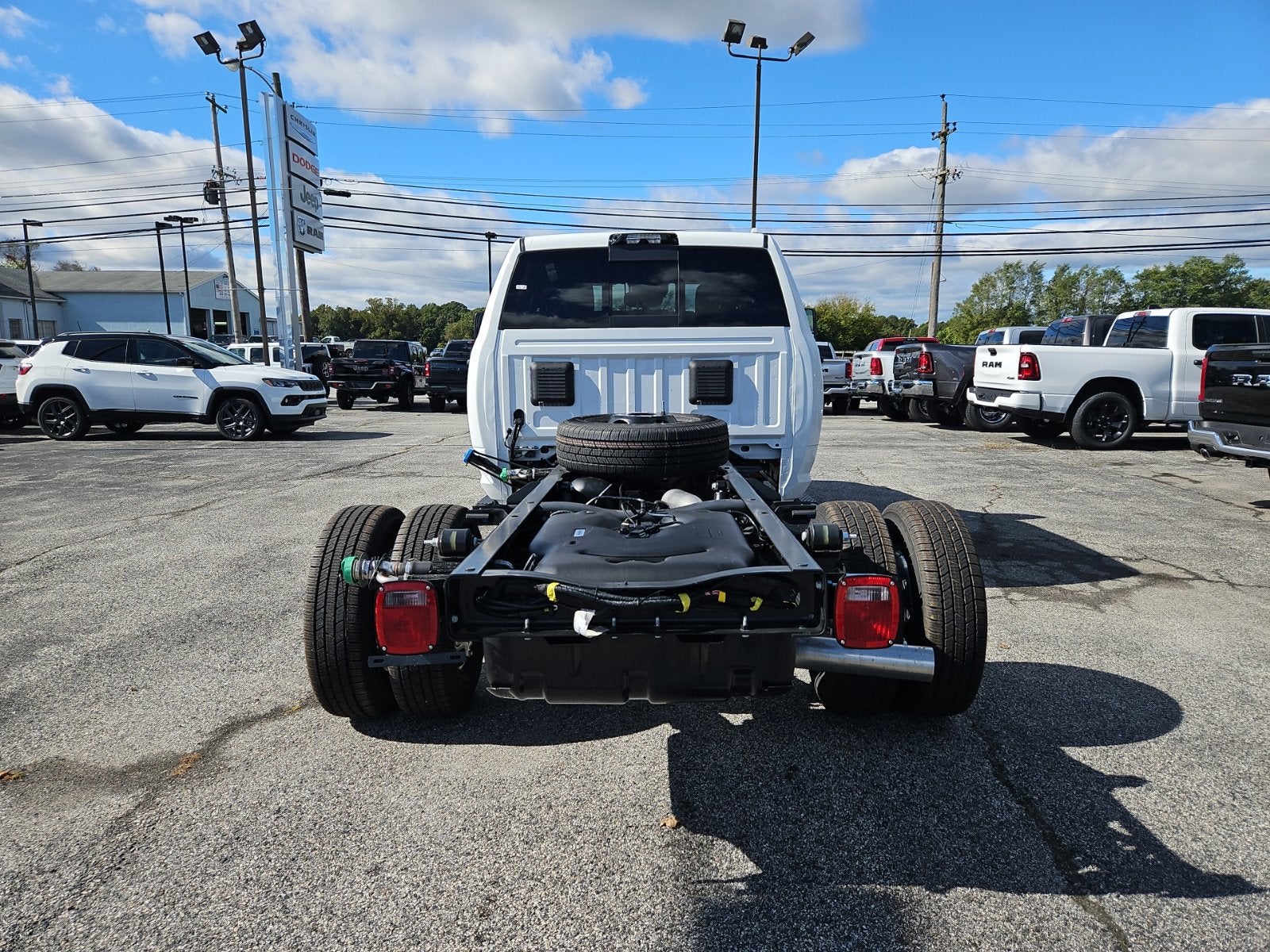 2027 RAM Ram 3500 Chassis Cab RAM 3500 BIG HORN CREW CAB CHASSIS 4X4 60' CA