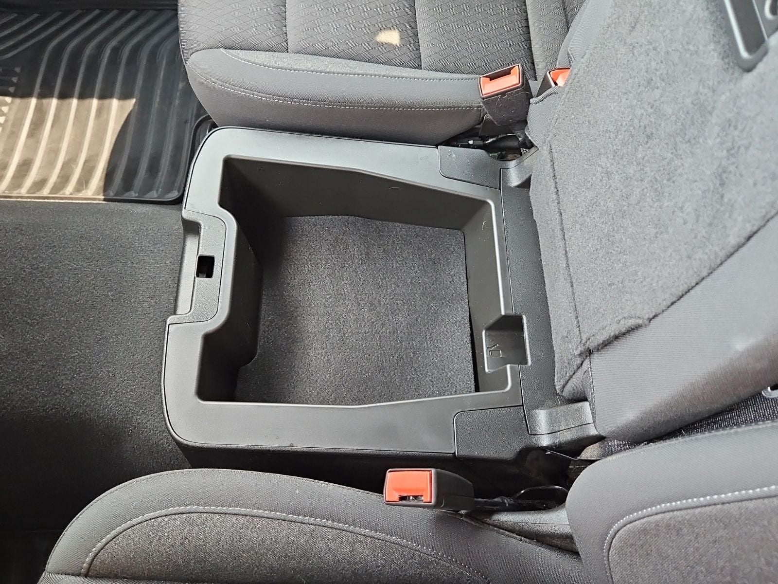 2023 Chevrolet Silverado 1500 4WD Crew Cab Short Bed LT with 2FL