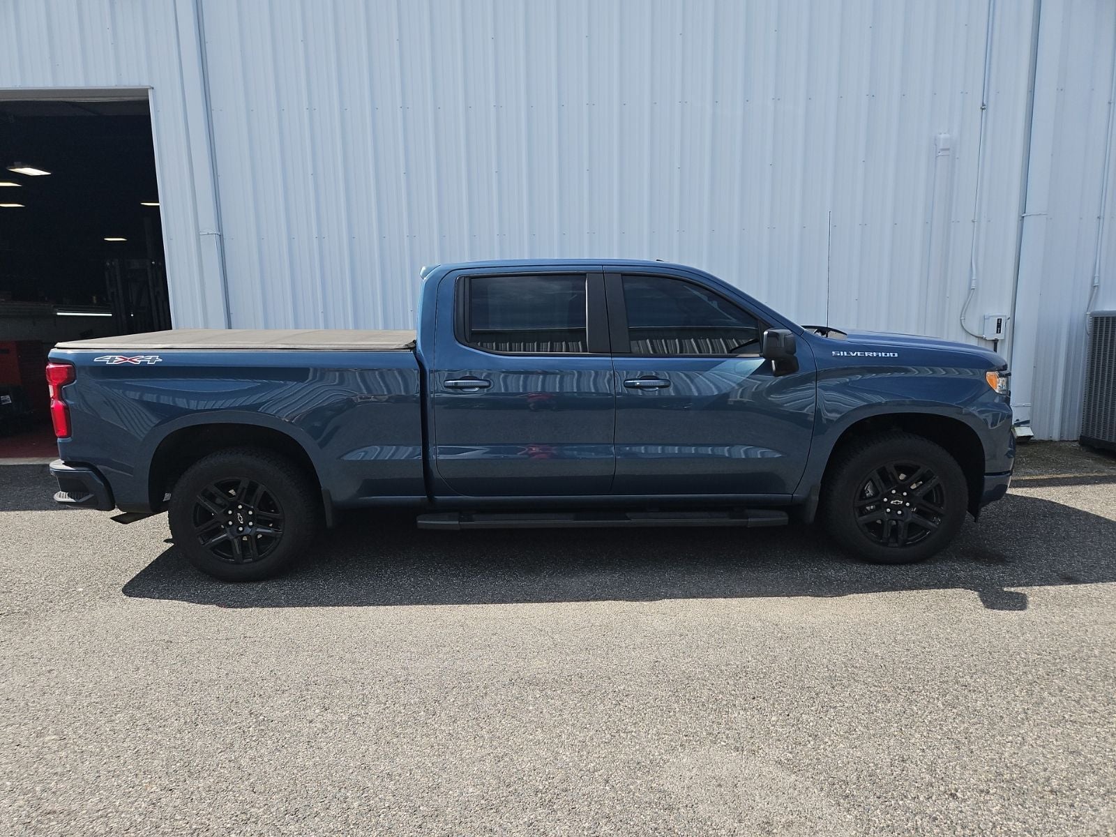 2024 Chevrolet Silverado 1500 4WD Crew Cab Standard Bed RST