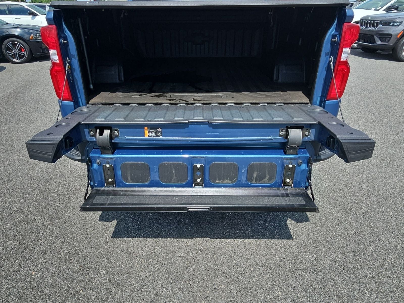 2024 Chevrolet Silverado 1500 4WD Crew Cab Standard Bed RST