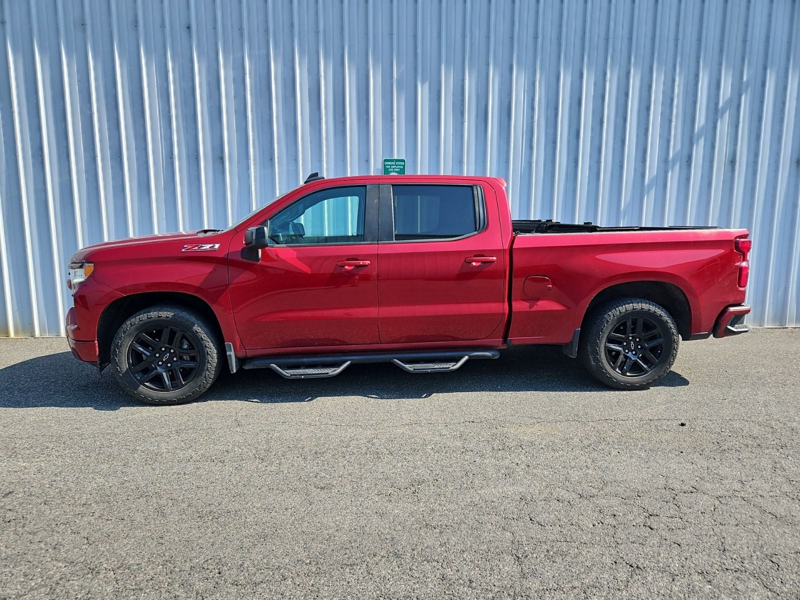 2022 Chevrolet Silverado 1500 4WD Crew Cab Standard Bed RST