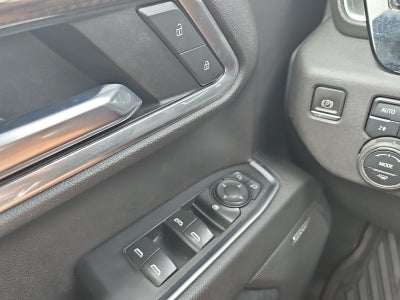 2022 Chevrolet Silverado 1500 4WD Crew Cab Standard Bed RST