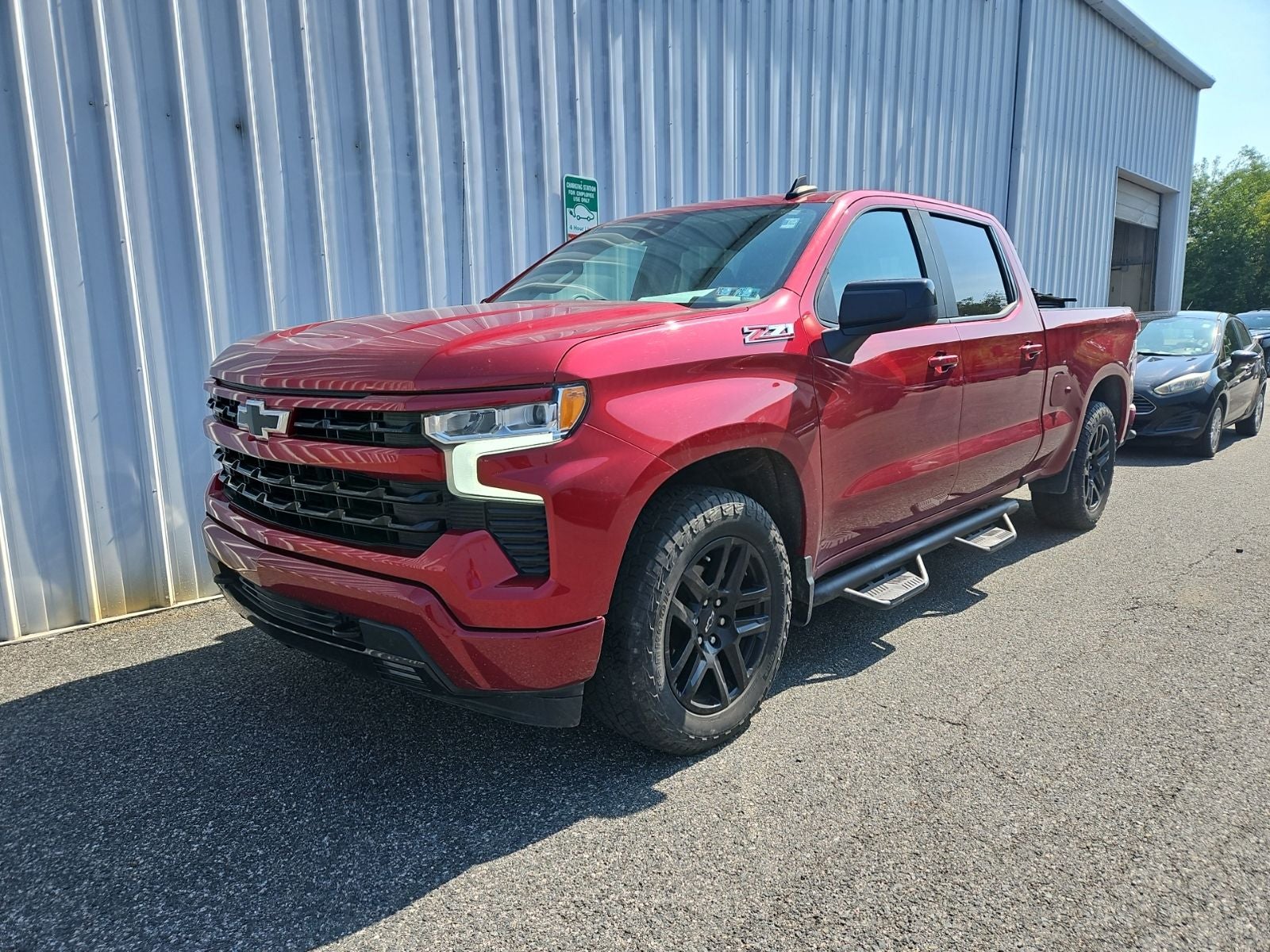 2022 Chevrolet Silverado 1500 4WD Crew Cab Standard Bed RST