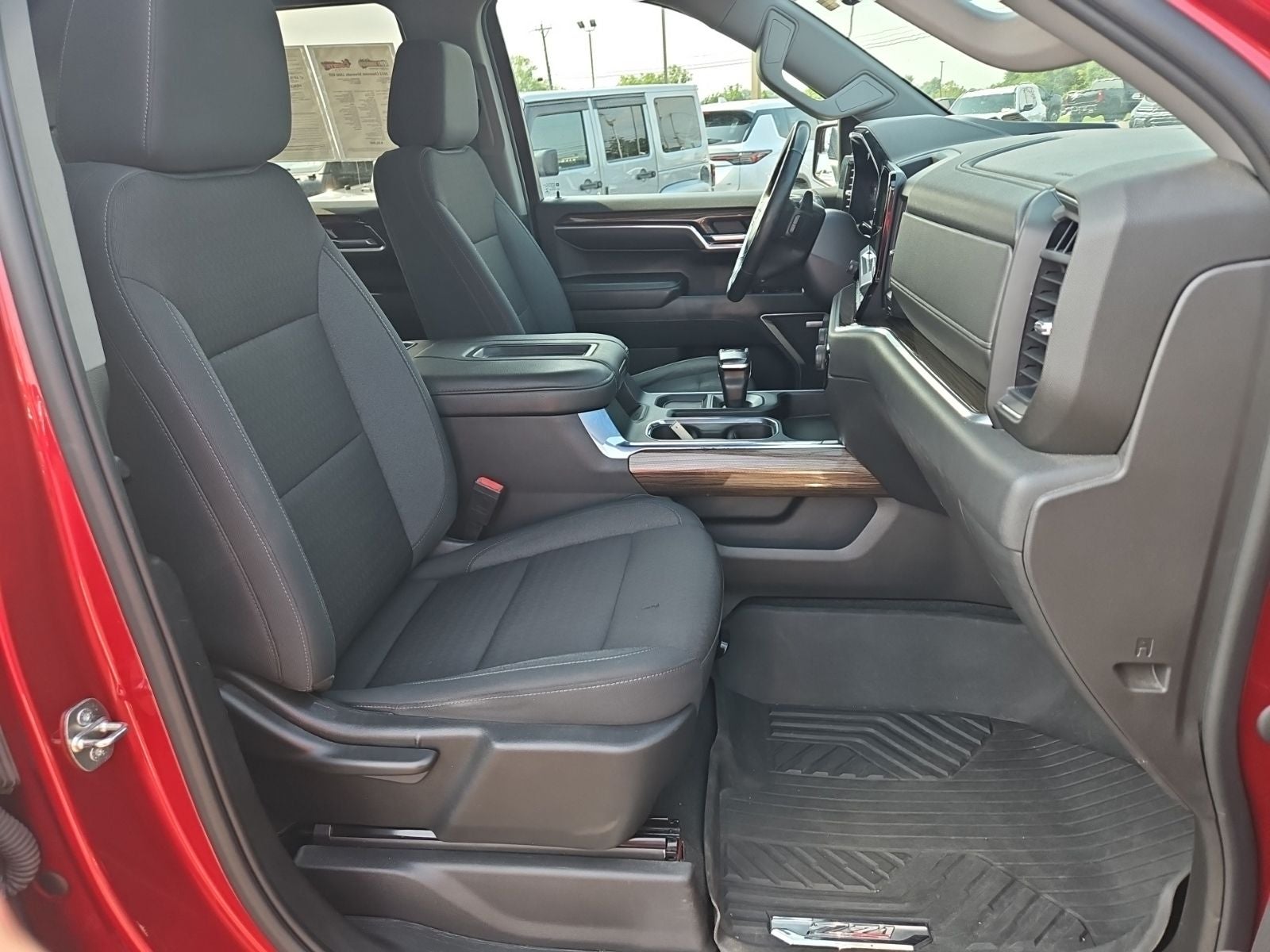 2022 Chevrolet Silverado 1500 4WD Crew Cab Standard Bed RST