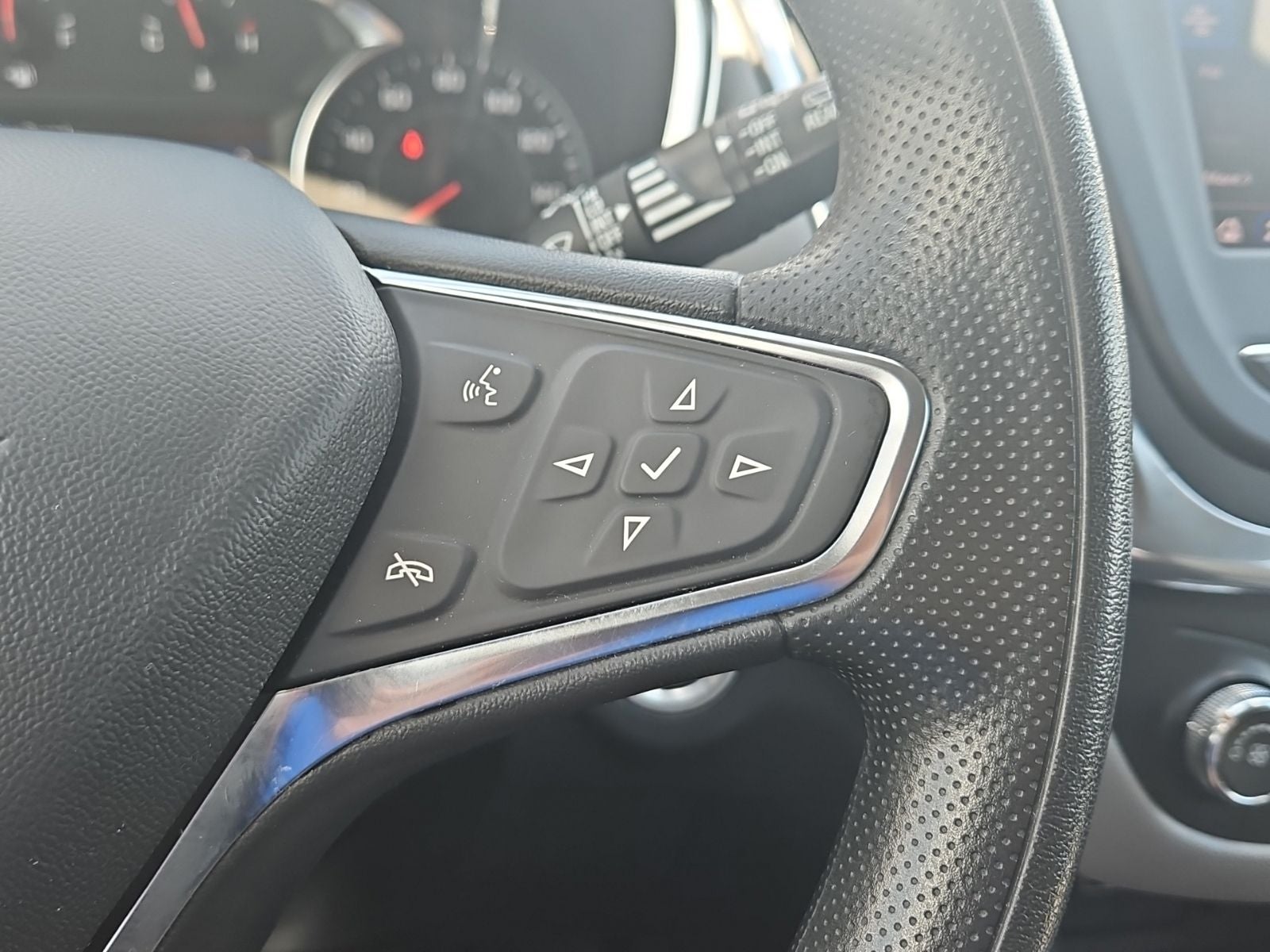 2024 Chevrolet Equinox AWD LS
