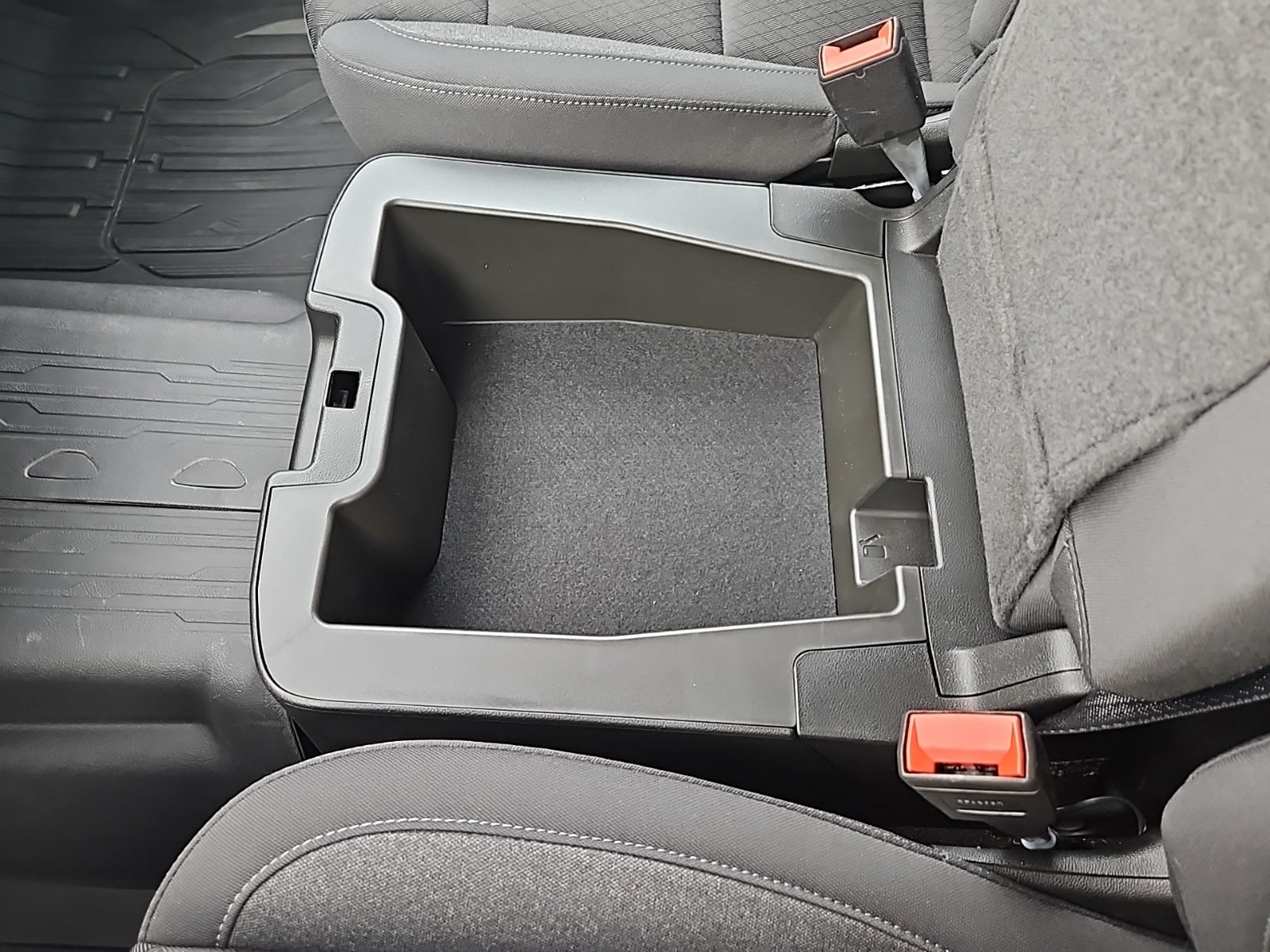 2024 GMC Sierra 1500 4WD Crew Cab Standard Box Elevation