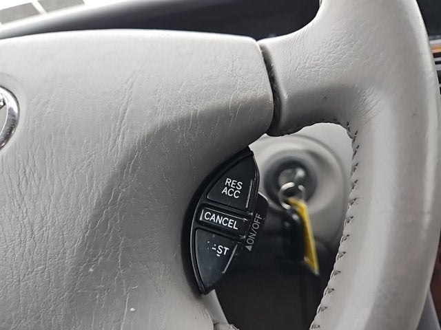 2003 Toyota Avalon Base