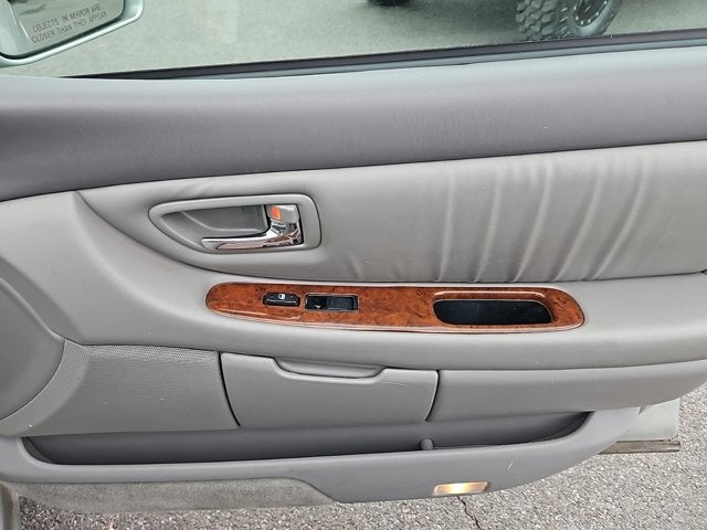 2003 Toyota Avalon Base