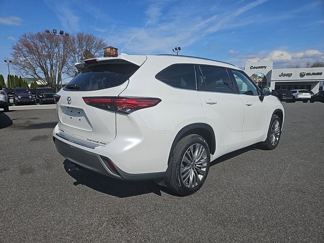 2022 Toyota Highlander Platinum