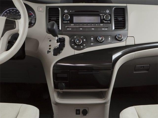 2013 Toyota Sienna L V6 7 Passenger