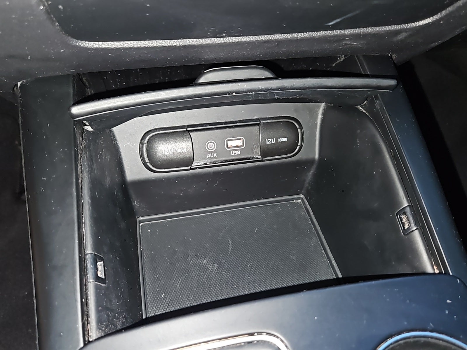 2020 Kia Sorento 2.4L LX