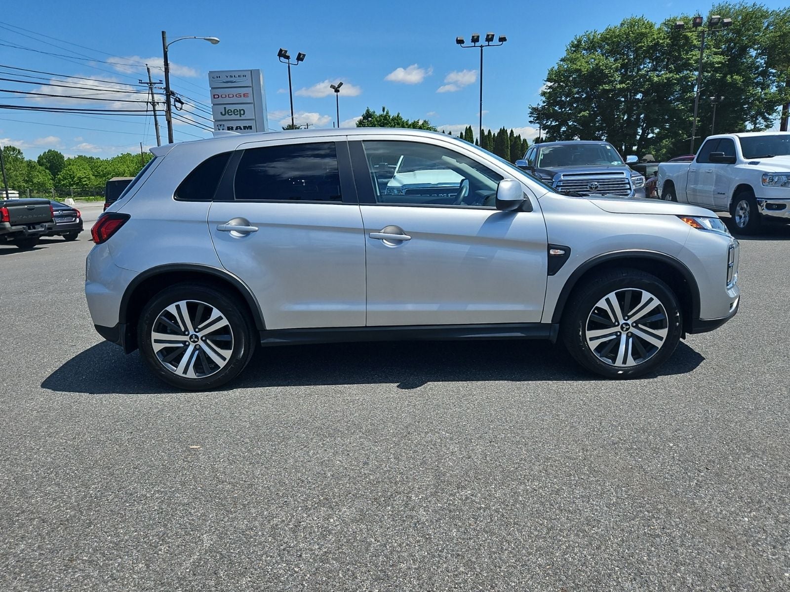 2022 Mitsubishi Outlander Sport Base