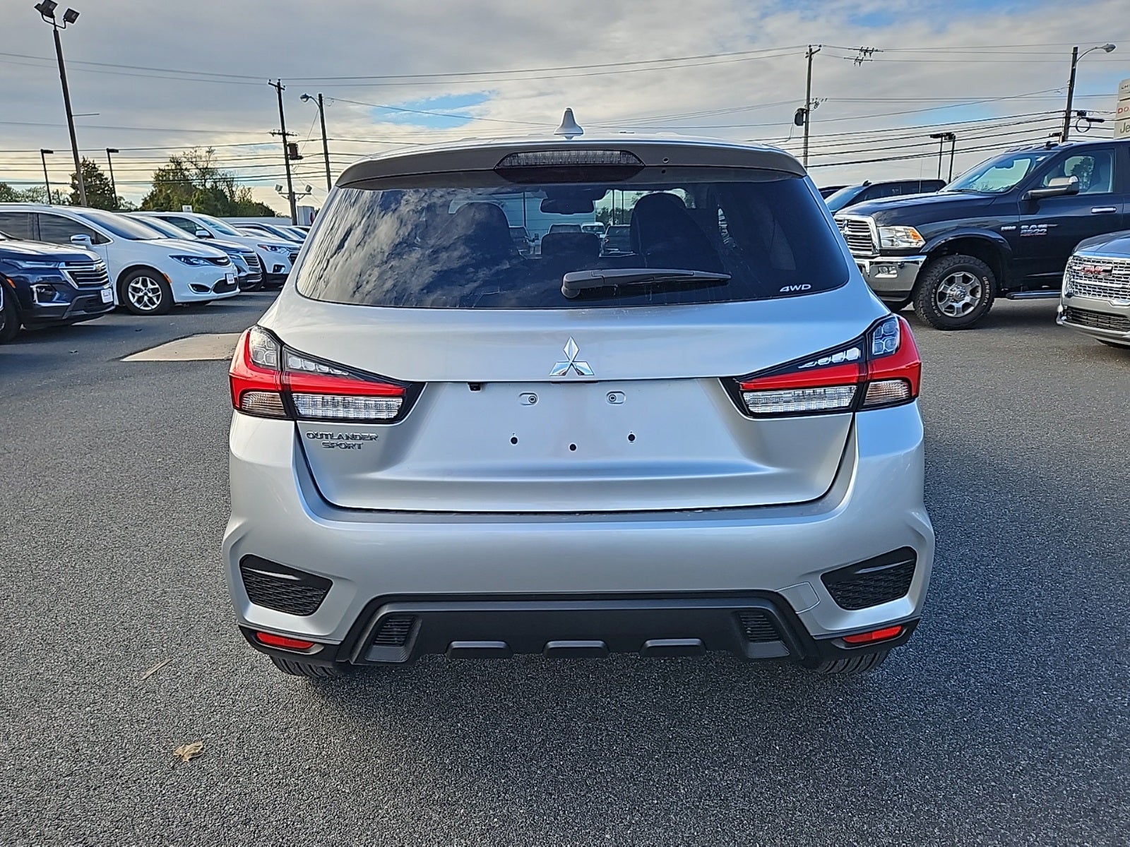 2025 Mitsubishi Outlander Sport ES