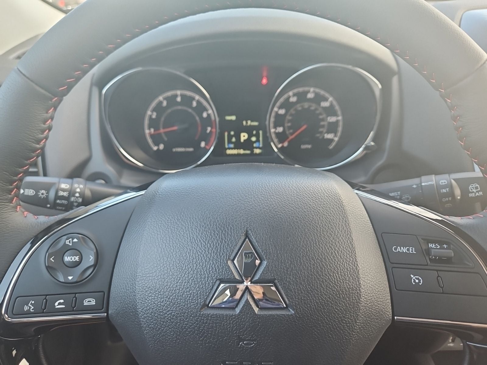 2027 Mitsubishi Outlander Sport LE