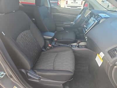 2027 Mitsubishi Outlander Sport LE