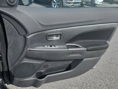2027 Mitsubishi Outlander Sport LE