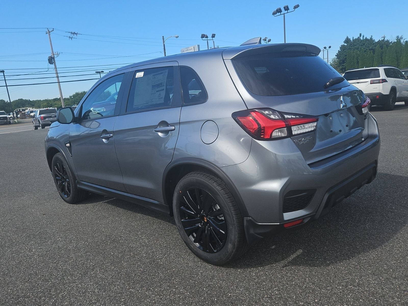 2027 Mitsubishi Outlander Sport LE