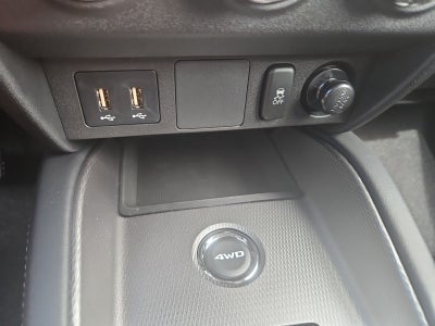 2027 Mitsubishi Outlander Sport ES