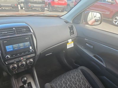 2027 Mitsubishi Outlander Sport ES