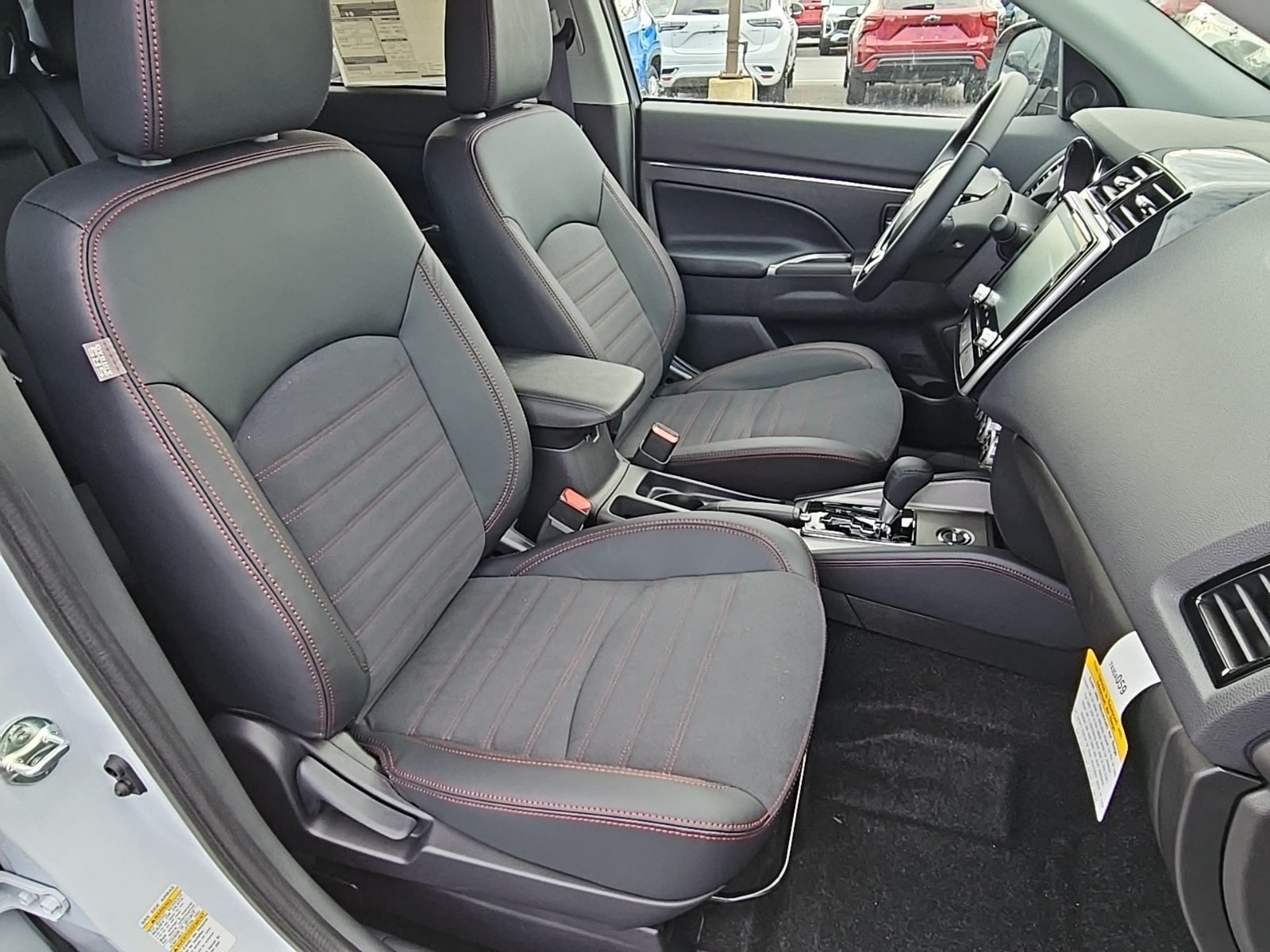 2025 Mitsubishi Outlander Sport SE