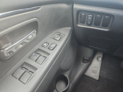 2027 Mitsubishi Outlander Sport LE