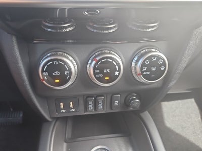 2027 Mitsubishi Outlander Sport LE
