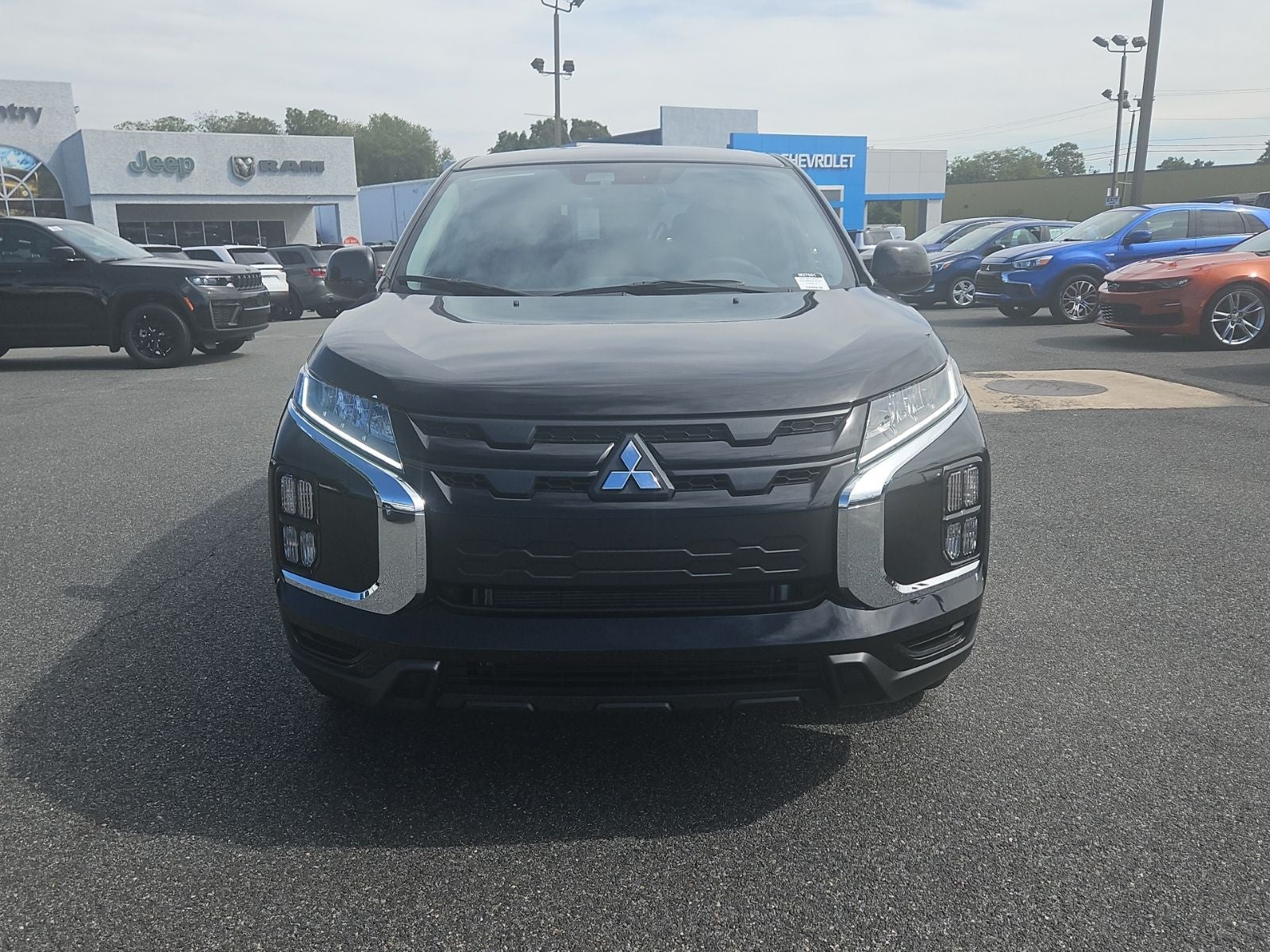 2027 Mitsubishi Outlander Sport LE