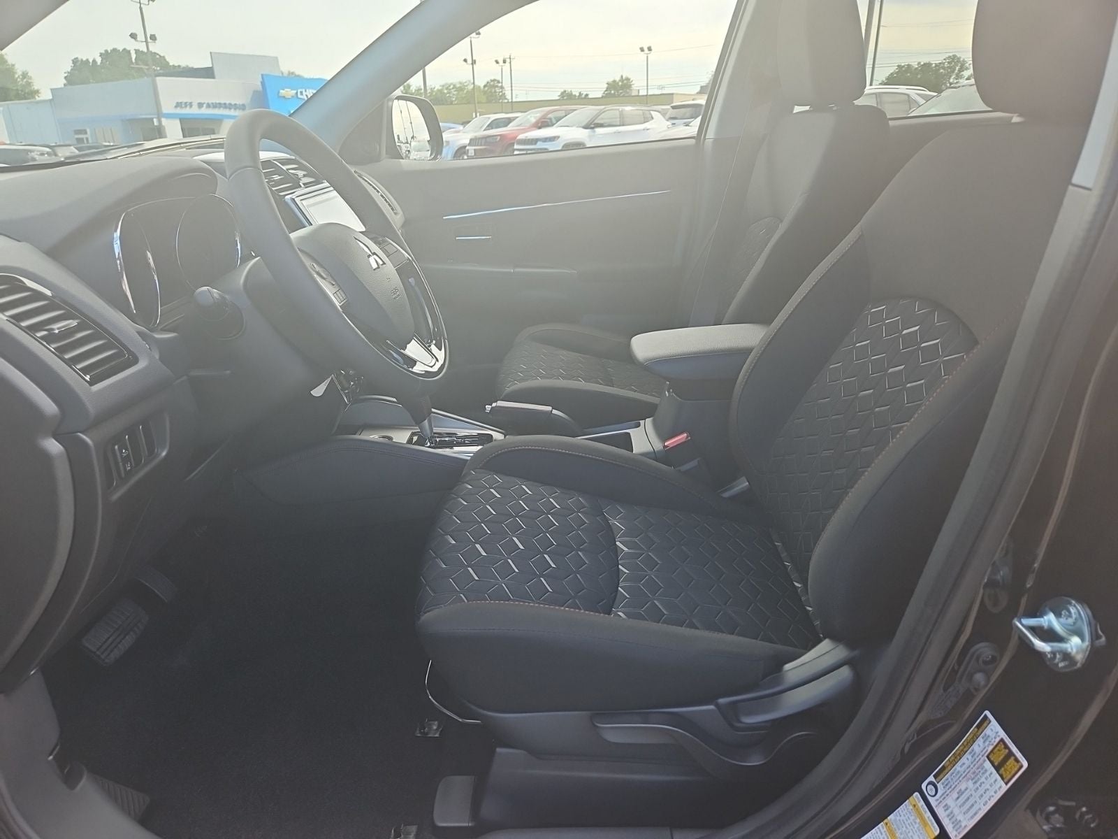 2027 Mitsubishi Outlander Sport LE
