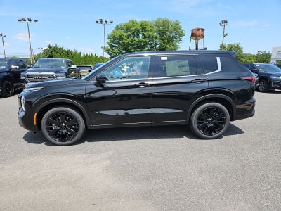 2026 Mitsubishi Outlander LE