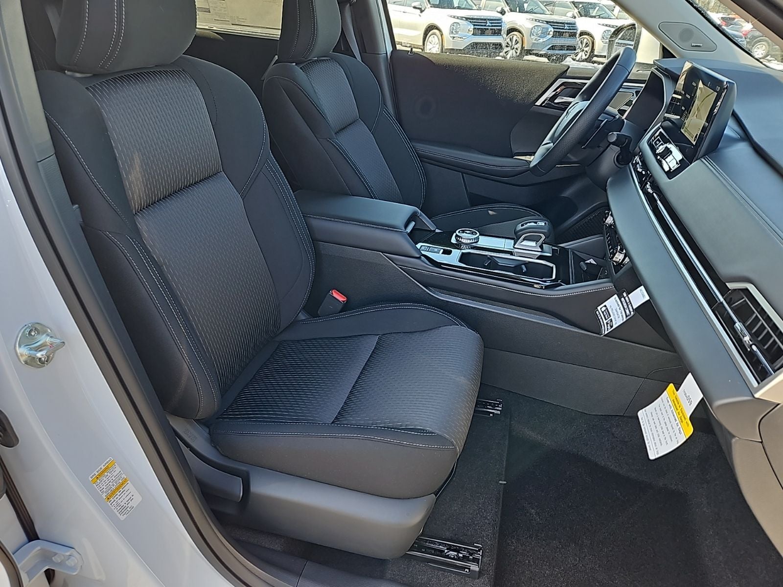 2026 Mitsubishi Outlander ES