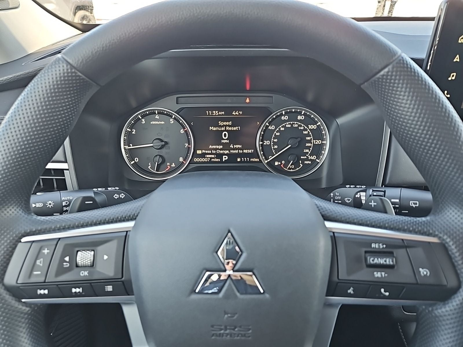 2026 Mitsubishi Outlander ES