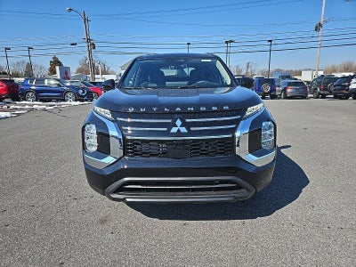 2026 Mitsubishi Outlander ES