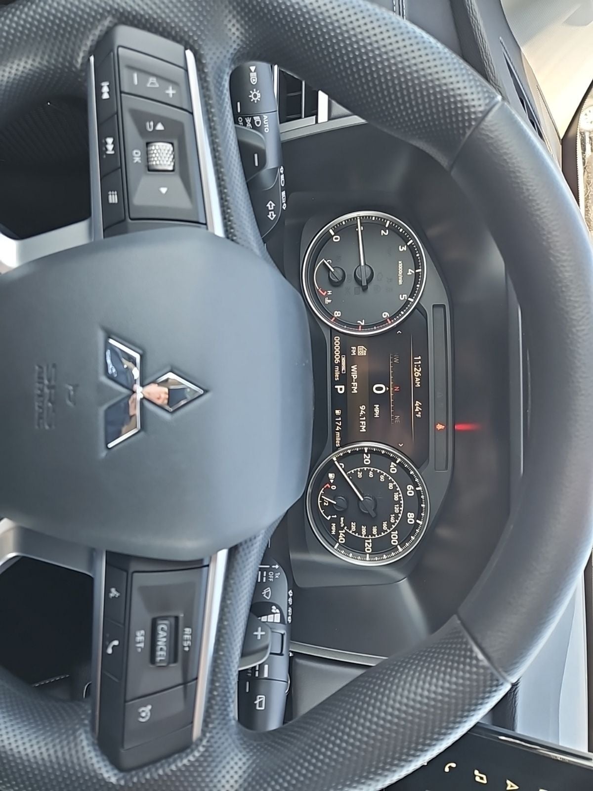 2026 Mitsubishi Outlander ES