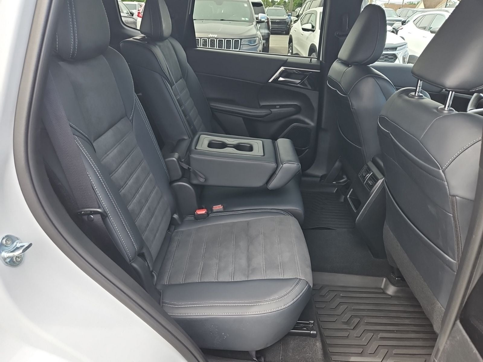 2024 Mitsubishi Outlander SE 2.5 S-AWC