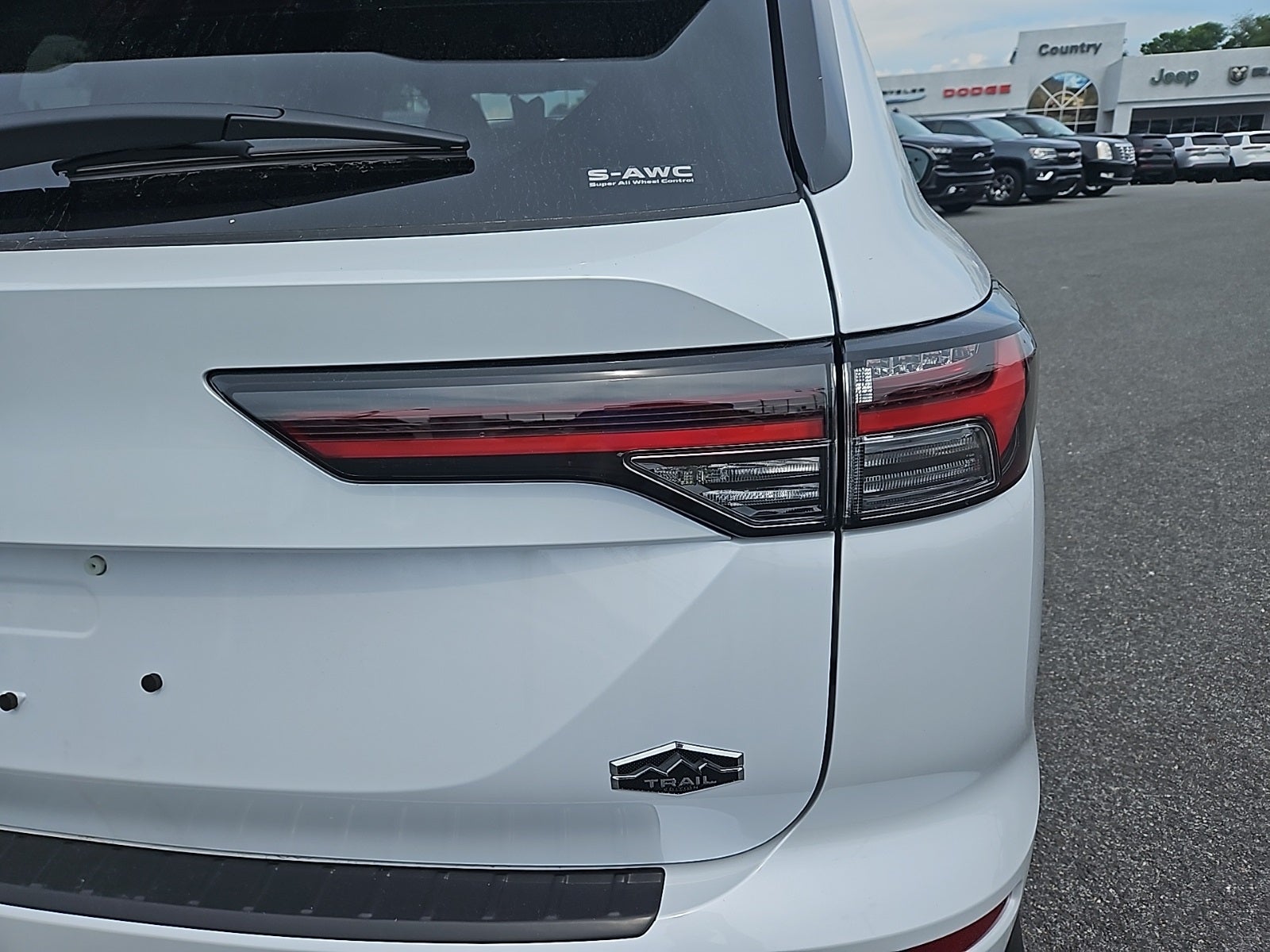 2025 Mitsubishi Outlander Trail Edition