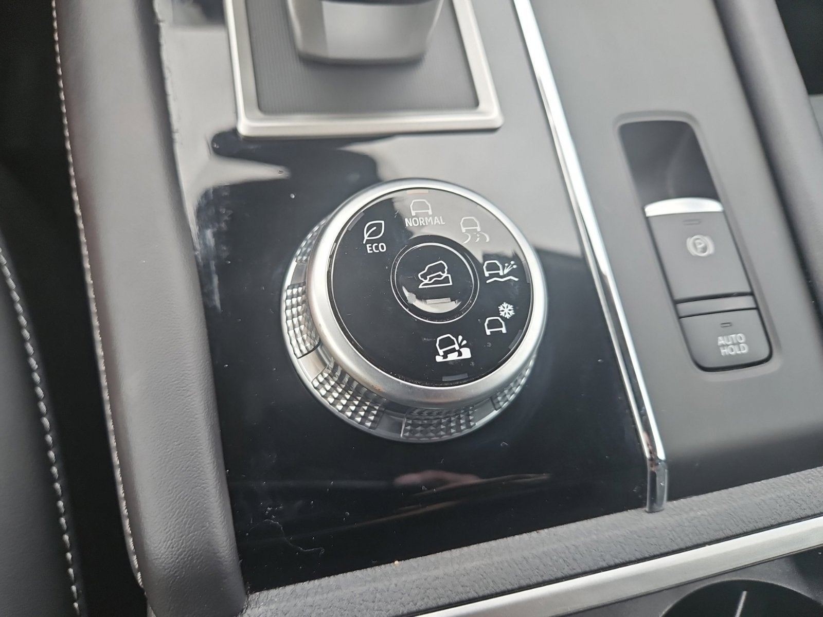 2024 Mitsubishi Outlander SE Black Edition S-AWC