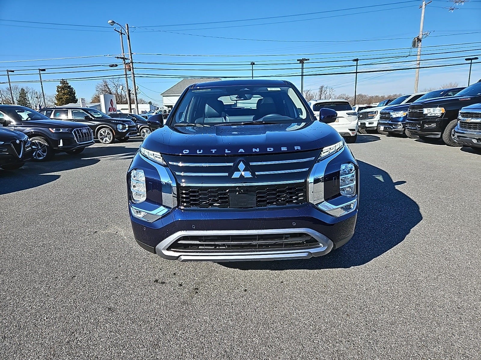 2025 Mitsubishi Outlander SE
