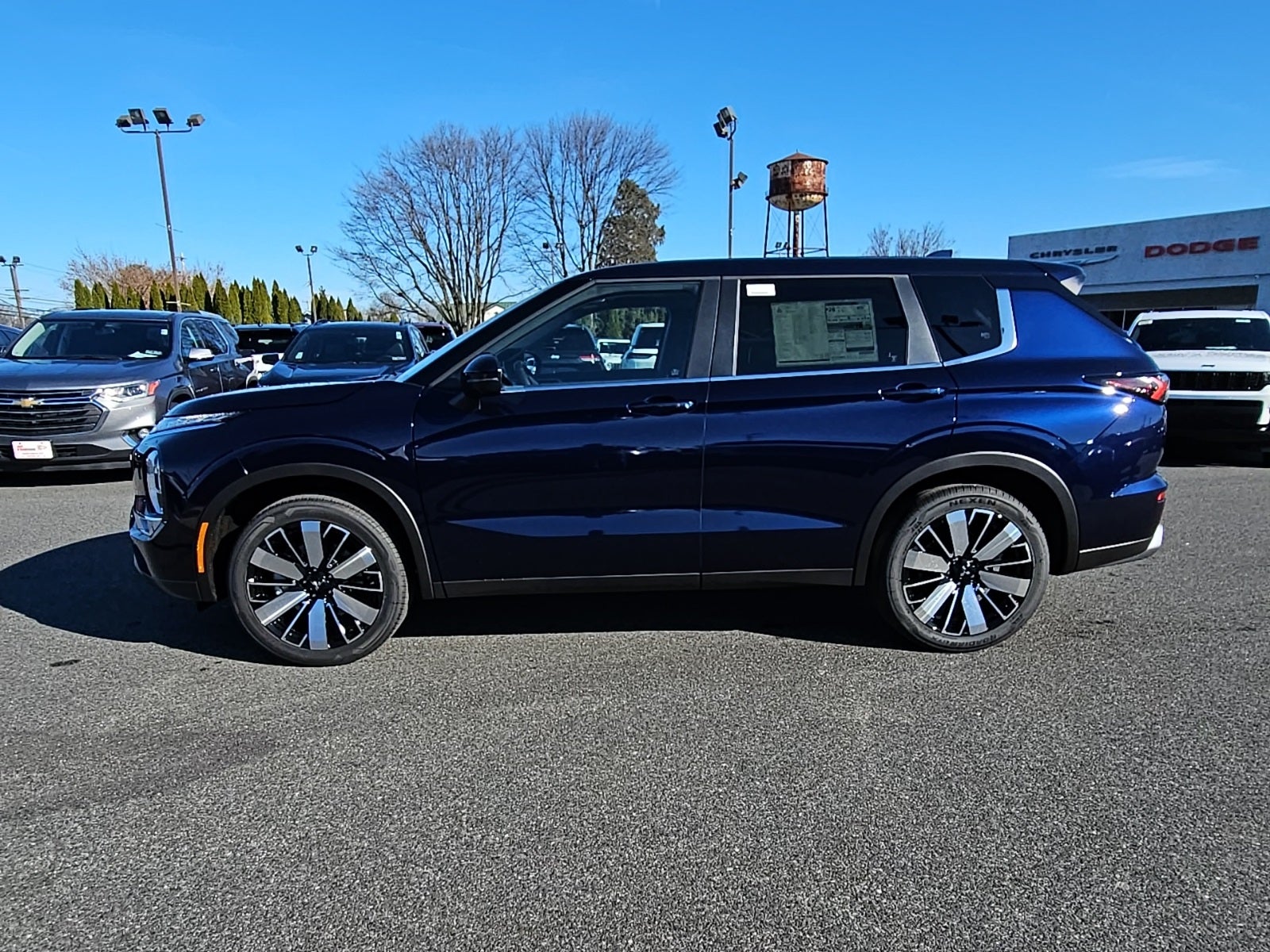 2025 Mitsubishi Outlander SE