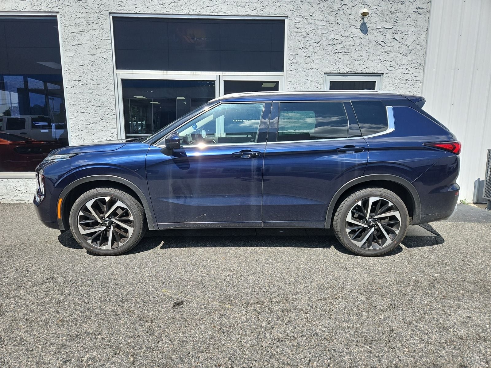 2022 Mitsubishi Outlander SEL Launch Edition S-AWC