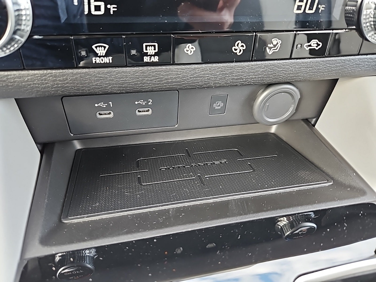 2026 Mitsubishi Outlander SE