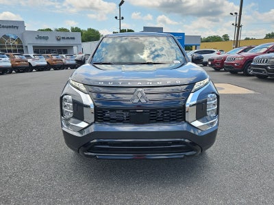 2026 Mitsubishi Outlander LE