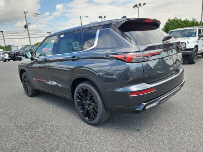 2026 Mitsubishi Outlander LE