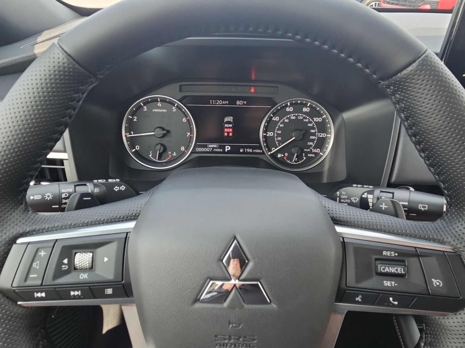 2026 Mitsubishi Outlander LE