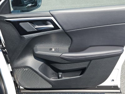 2026 Mitsubishi Outlander LE