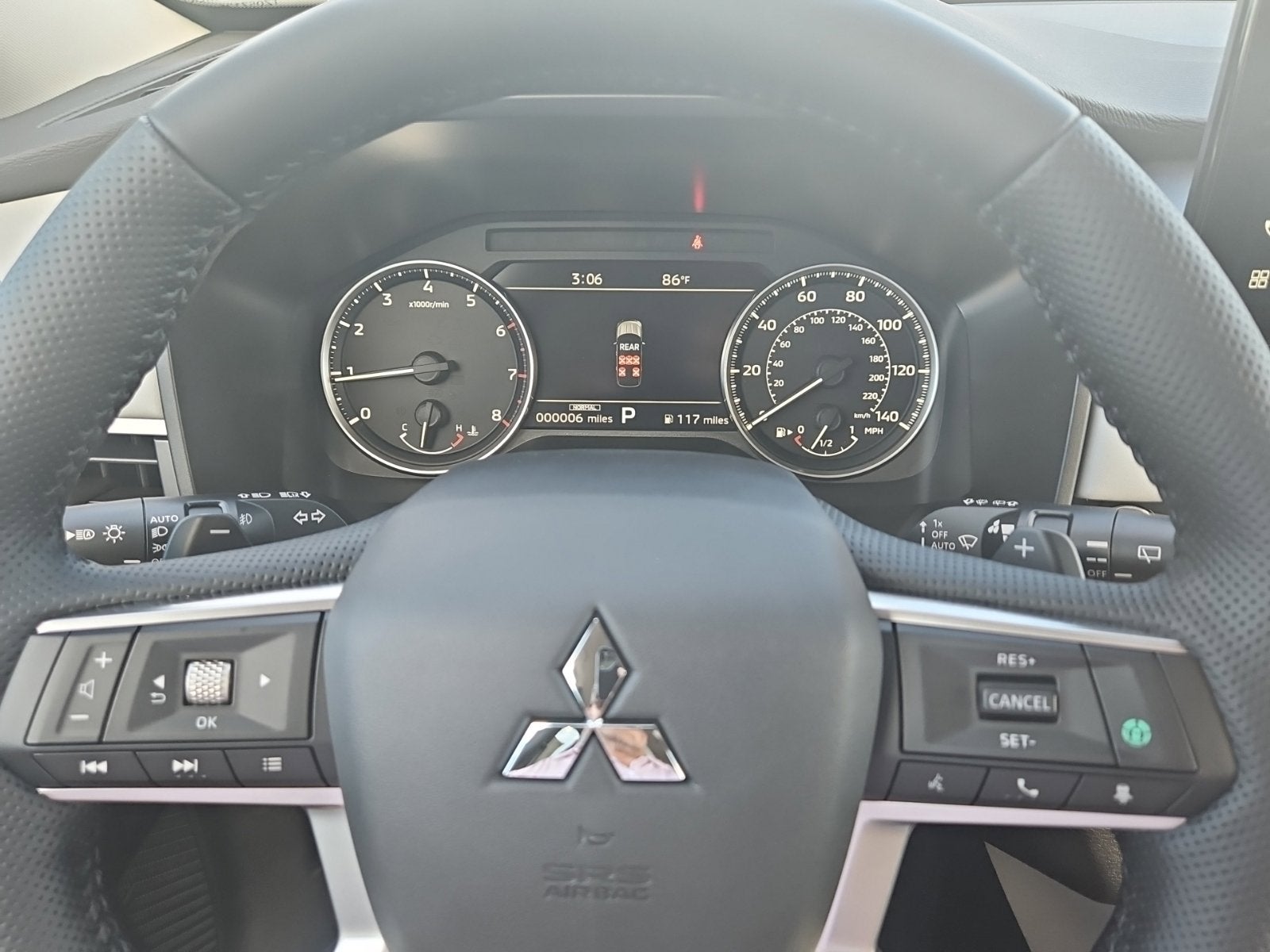 2026 Mitsubishi Outlander SE