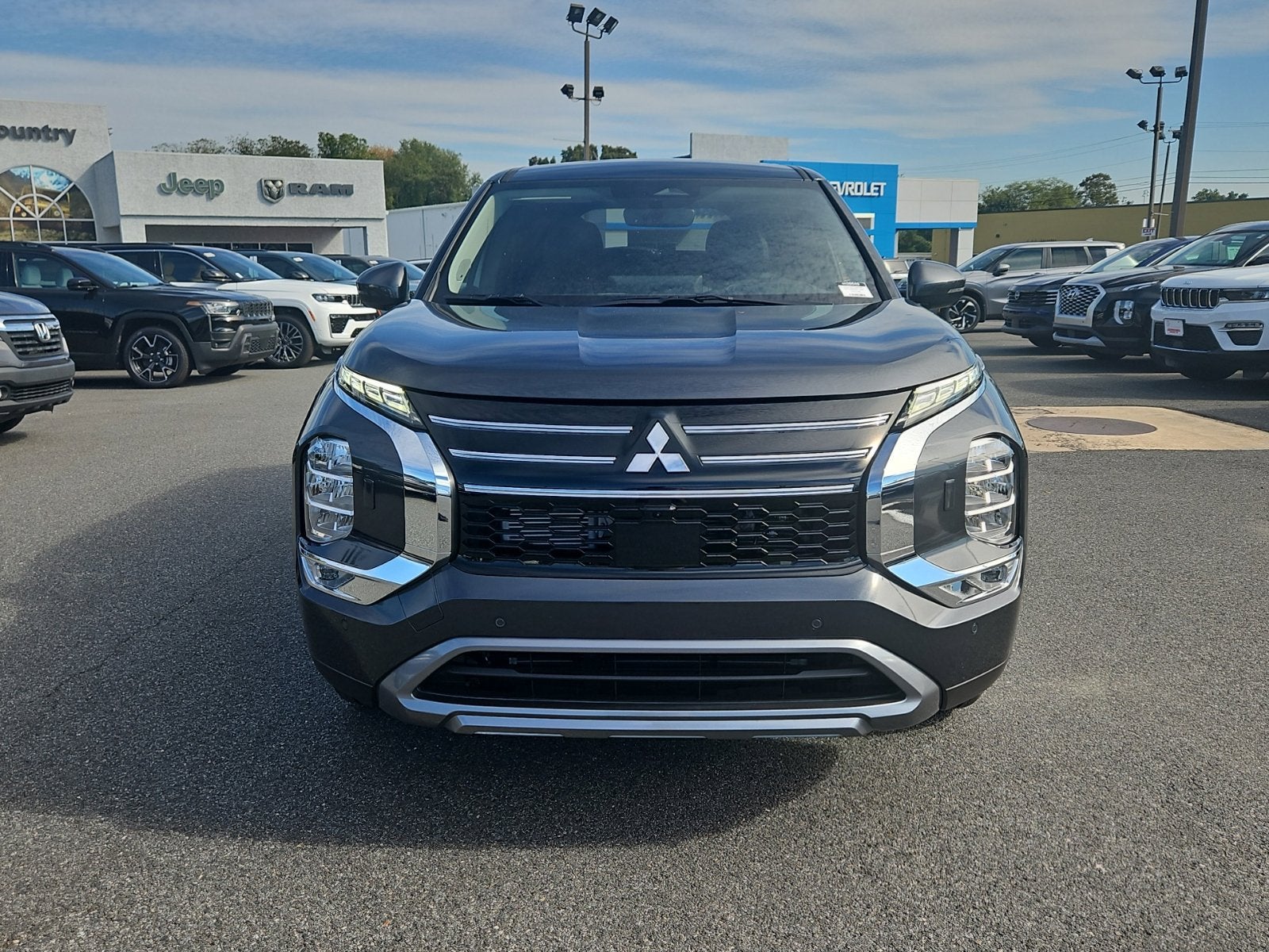 2026 Mitsubishi Outlander SE