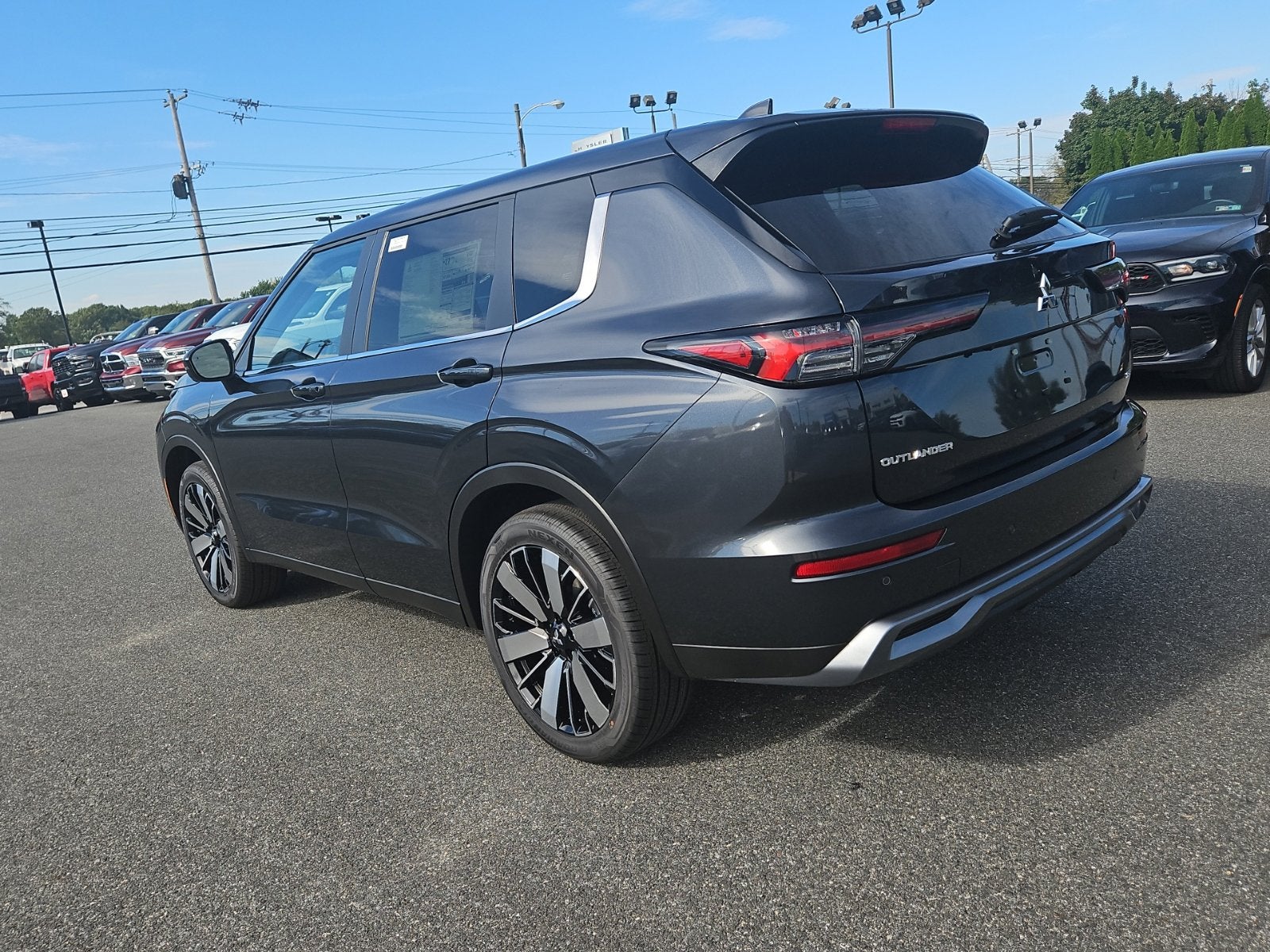 2026 Mitsubishi Outlander SE