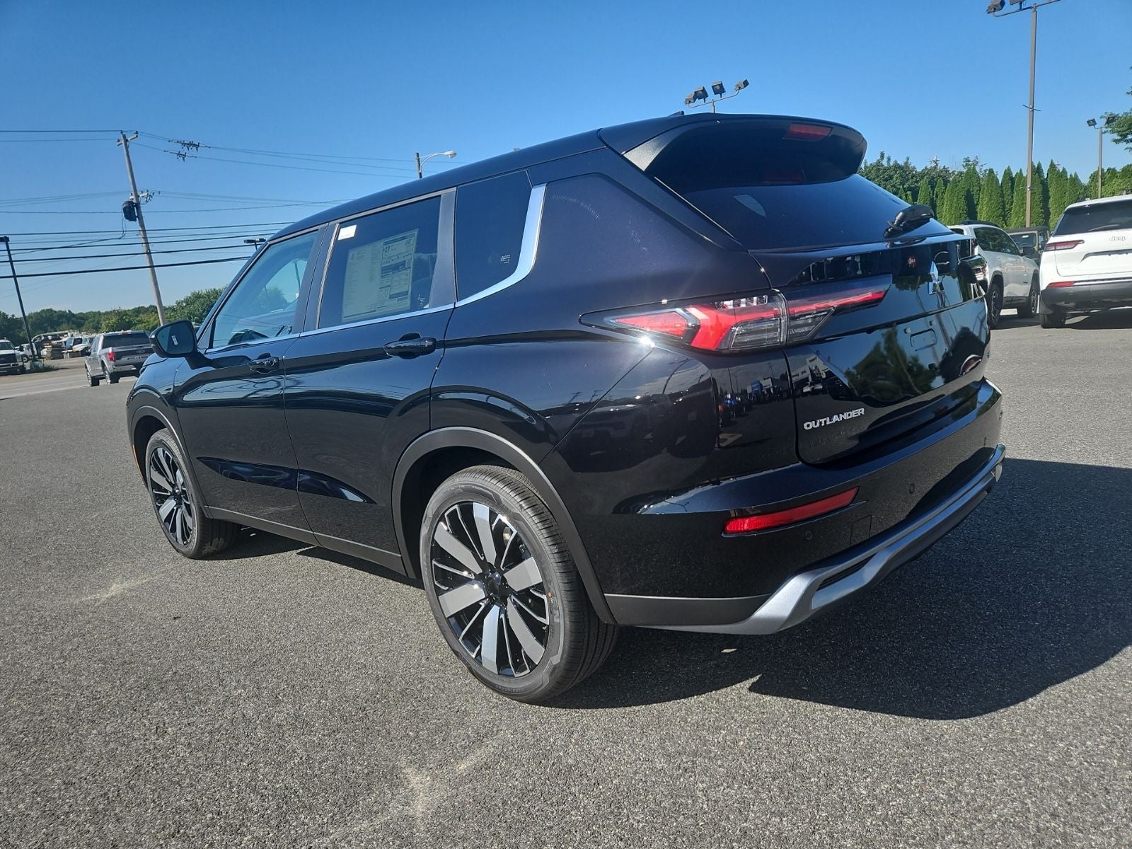 2026 Mitsubishi Outlander SE