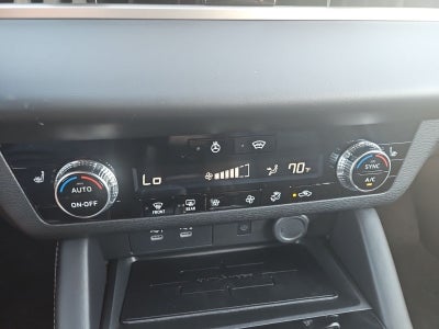 2026 Mitsubishi Outlander LE